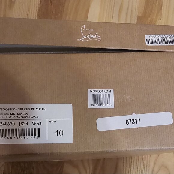 CHRISTIAN LOUBOUTIN Tatooshka 100 Spiked Leather Pumps Shoes - Picture 3 of 12